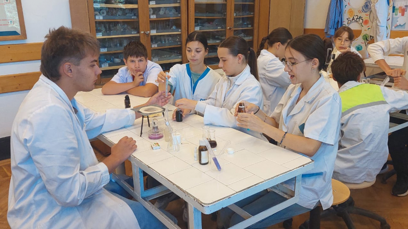 Ionvadászat Kémia Tábor